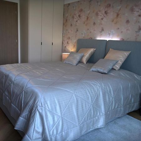 Apartman Golfballs Sajdikove Humence Екстериор снимка