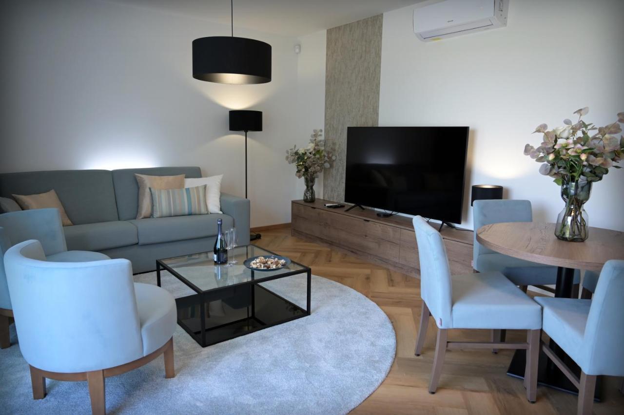 Apartman Golfballs Sajdikove Humence Екстериор снимка