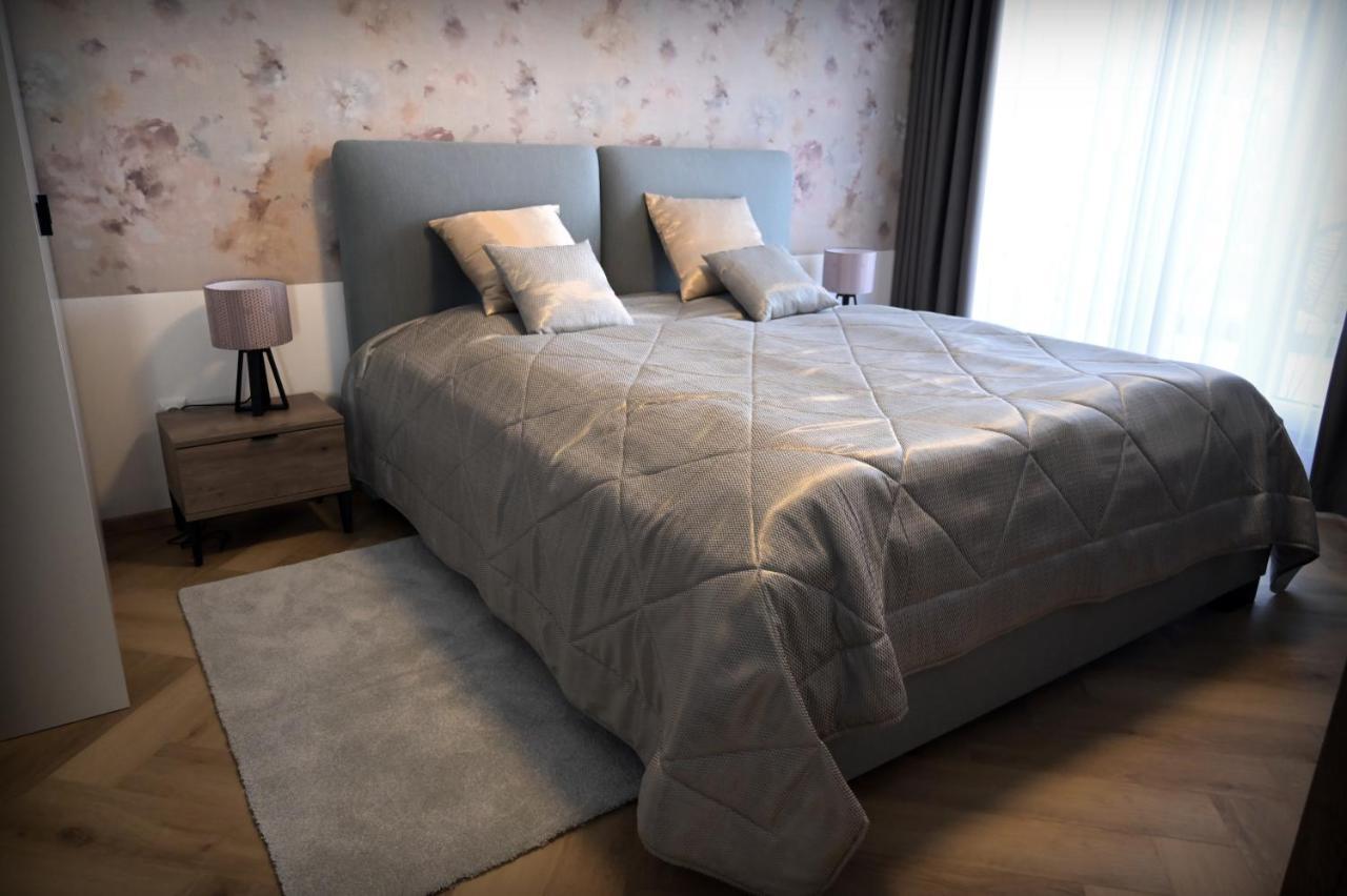 Apartman Golfballs Sajdikove Humence Екстериор снимка